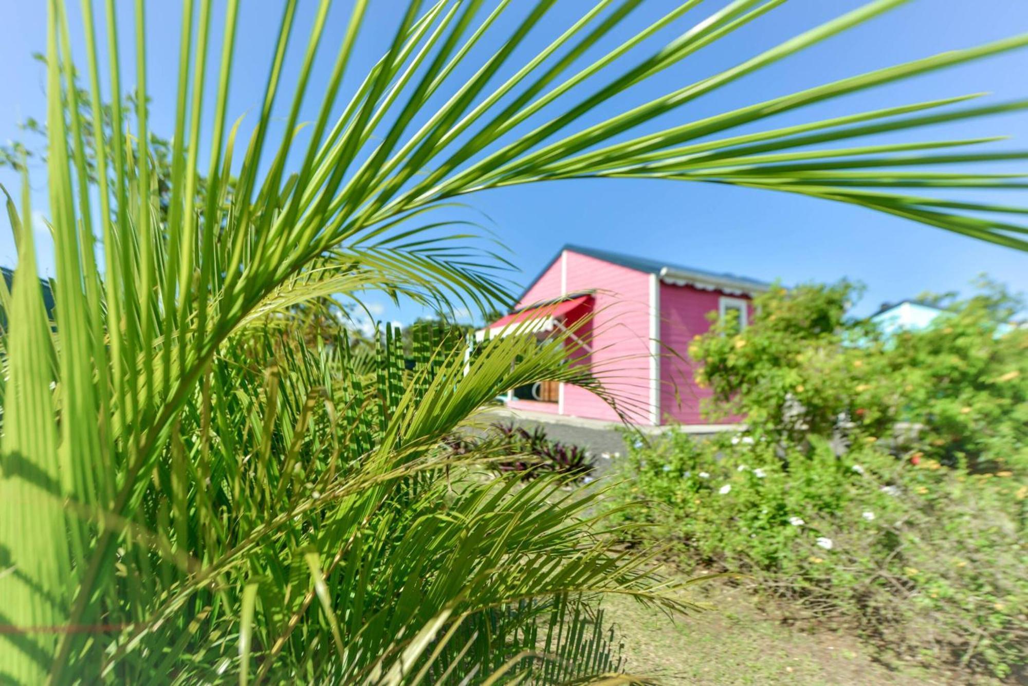 Les Jardins De Chantilly -Bungalows 4 Etoiles Avec Jardins Et Piscines Privees ベ・マオー 部屋 写真
