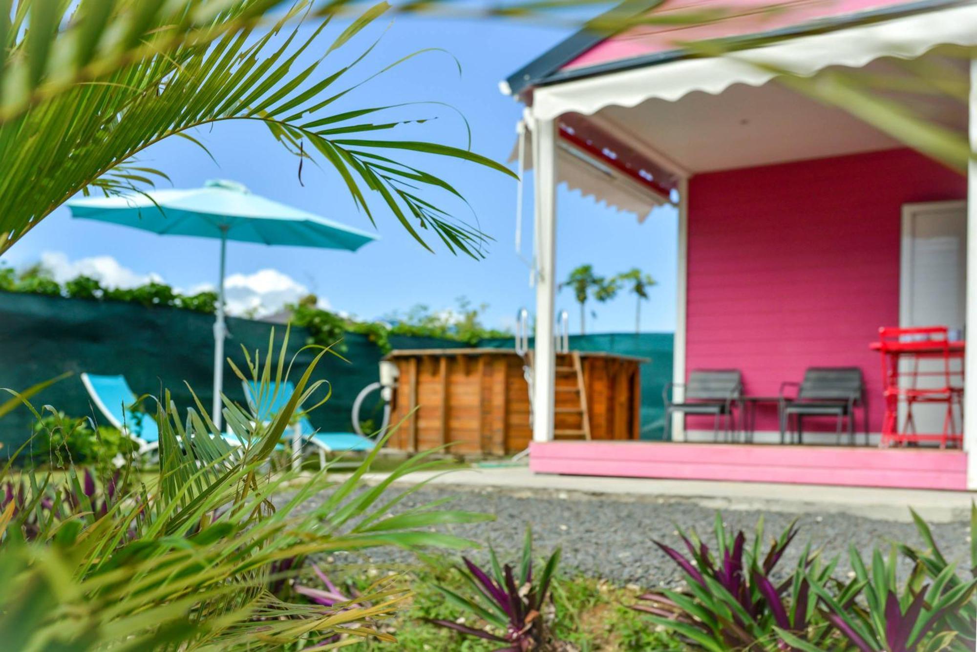 Les Jardins De Chantilly -Bungalows 4 Etoiles Avec Jardins Et Piscines Privees ベ・マオー 部屋 写真